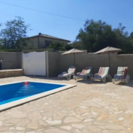 Lokvanj Holiday home Liznjan